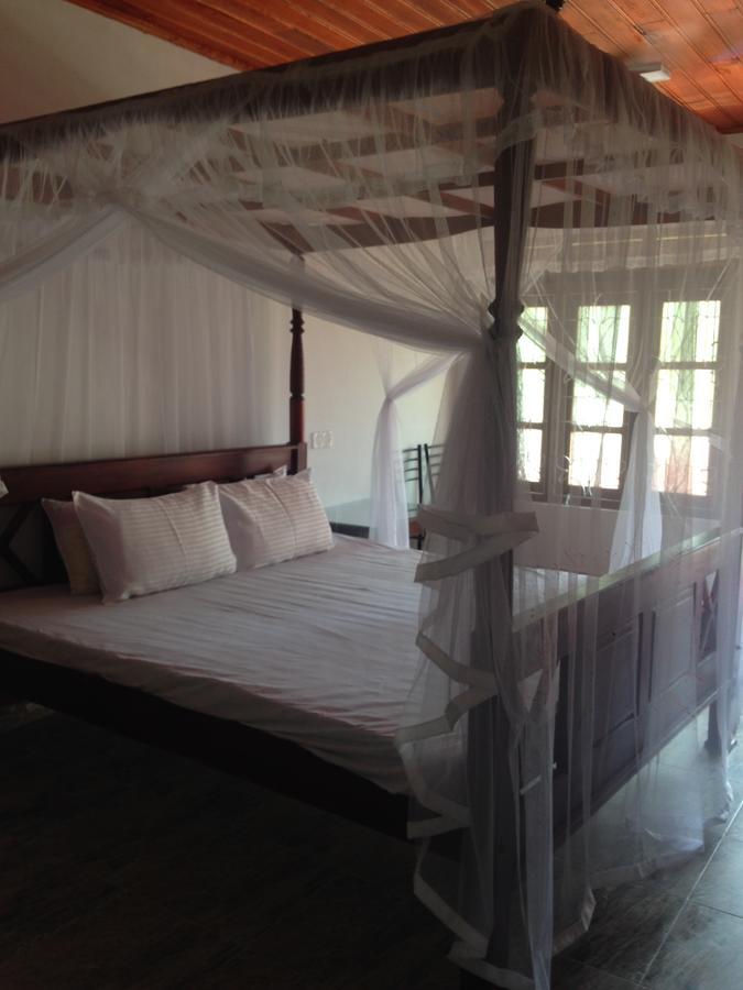 Jayanika Home Stay Тангалла Экстерьер фото