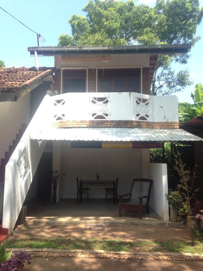 Jayanika Home Stay Тангалла Экстерьер фото